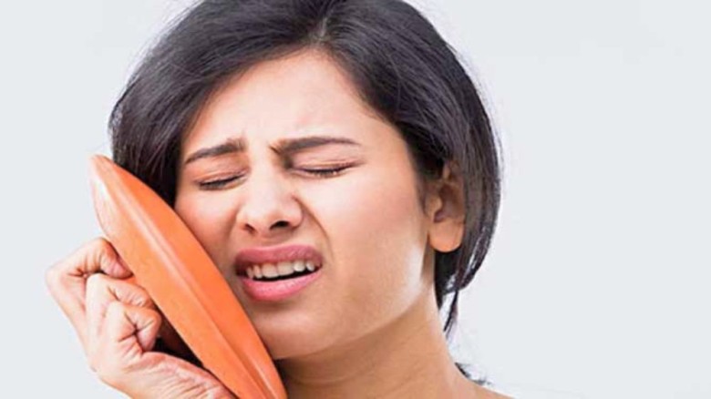 দাঁতে ব্যথা থেকে হতে পারে হৃদরোগ-স্ট্রোক, কিভাবে ঝুঁকি বাড়ে