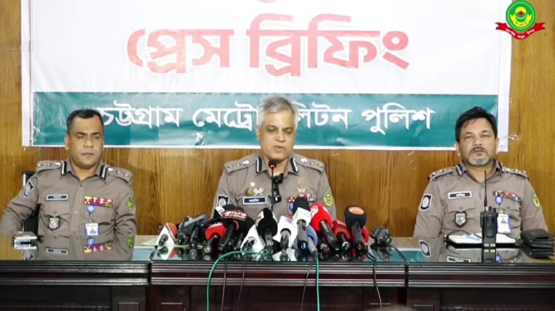 চট্টগ্রামে ব্যবসায়ীর বাড়িতে গুলির ঘটনায় সাঁড়াশি অভিযান